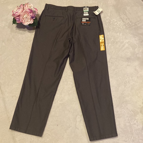 NWT DOCKERS Signature Khaki Size 34X29 Classic Fit Pants - Picture 3 of 8